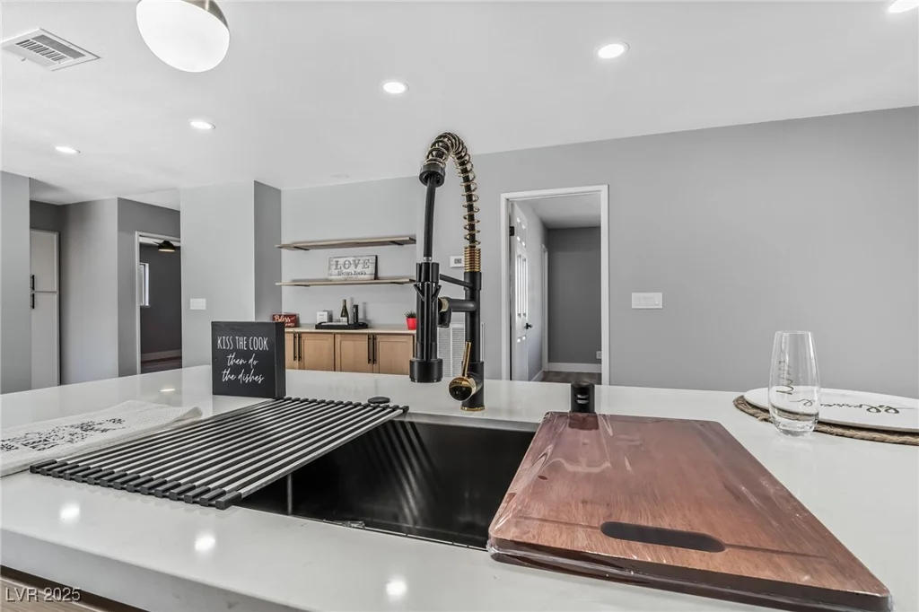 4431 El Cebra, Las Vegas, NV 89121