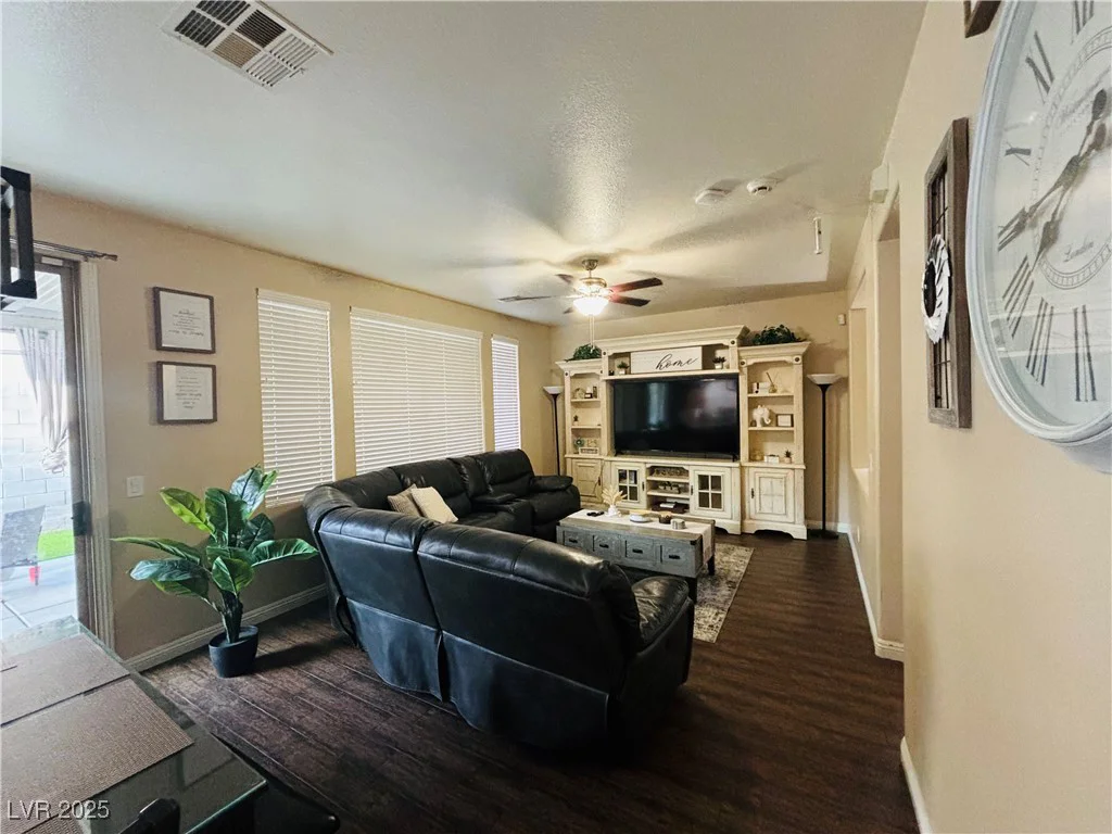 1908 Hammer, North Las Vegas, NV 89031