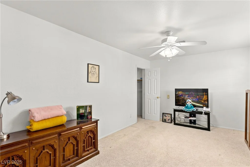 5112 Palm View, Las Vegas, NV 89130