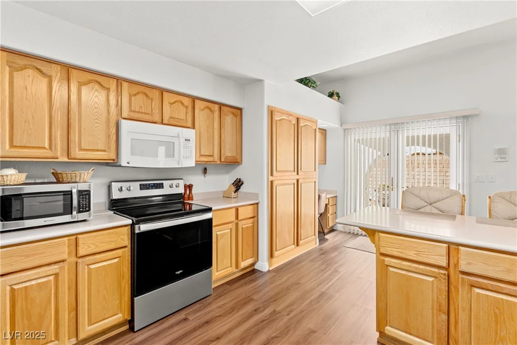 5112 Palm View, Las Vegas, NV 89130