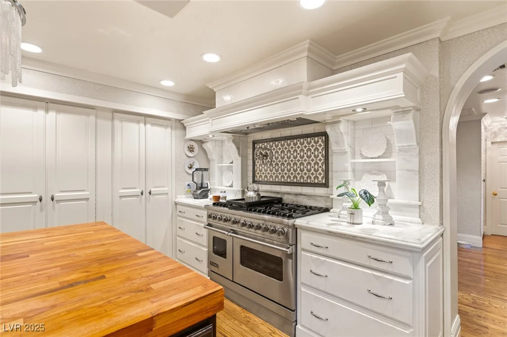 3074 Monte Rosa, Las Vegas, NV 89120
