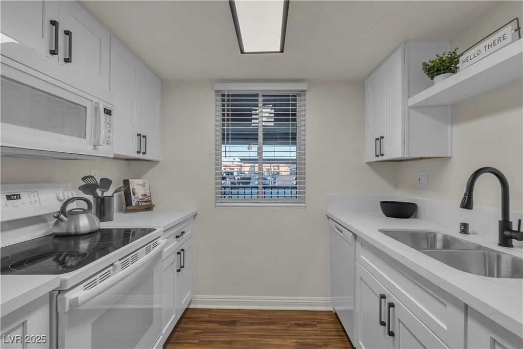 5160 Indian River, Las Vegas, NV 89103