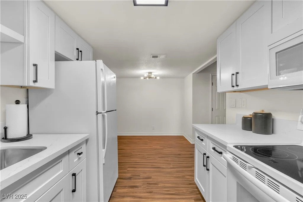 5160 Indian River, Las Vegas, NV 89103