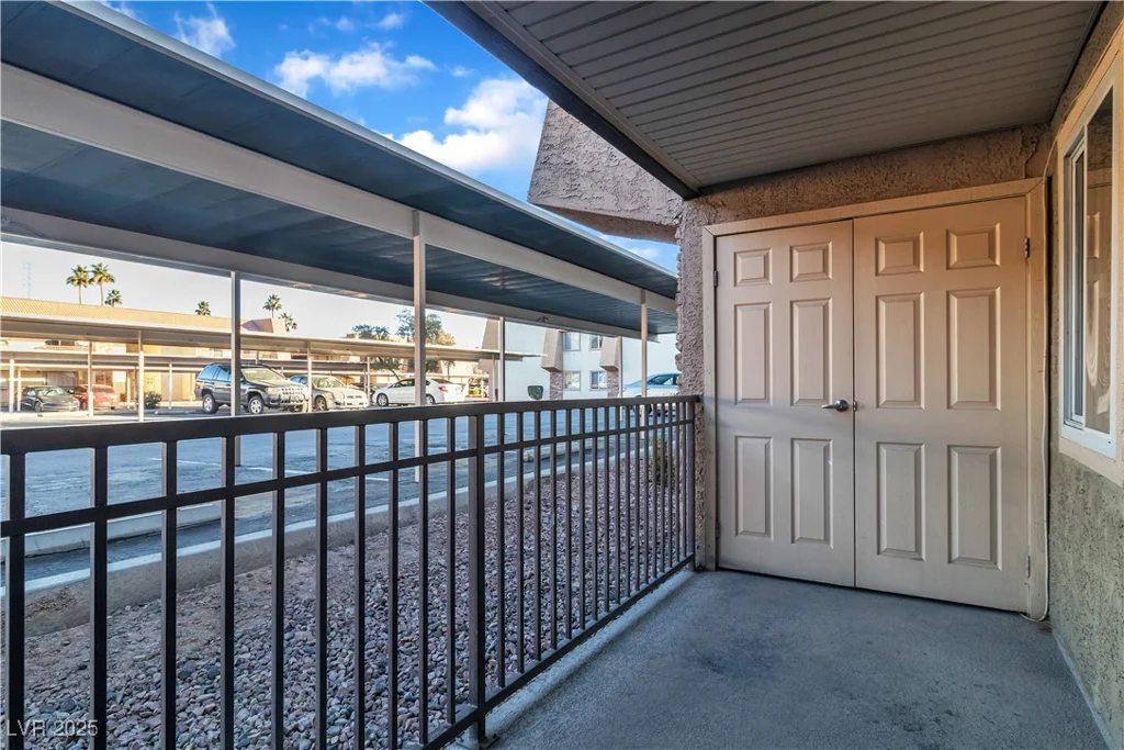 5160 Indian River, Las Vegas, NV 89103