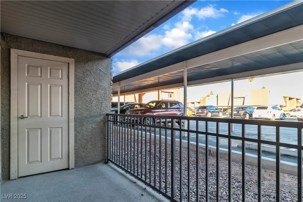 5160 Indian River, Las Vegas, NV 89103