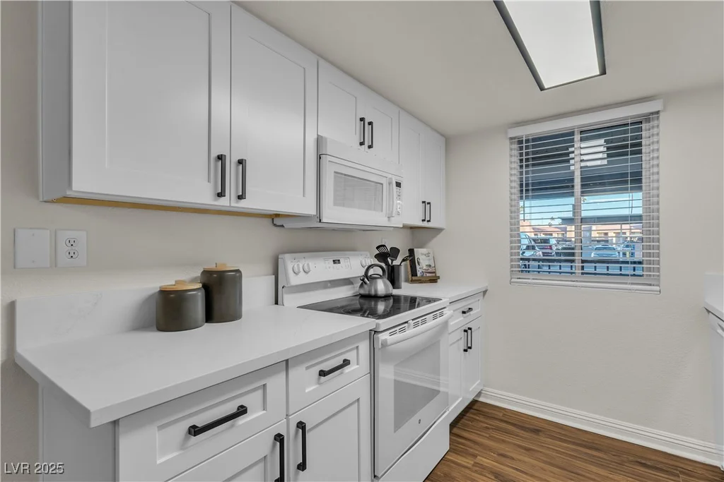5160 Indian River, Las Vegas, NV 89103