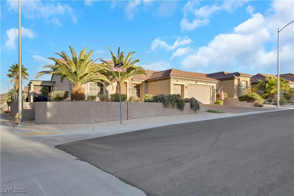 2080 Twin Falls, Henderson, NV 89044