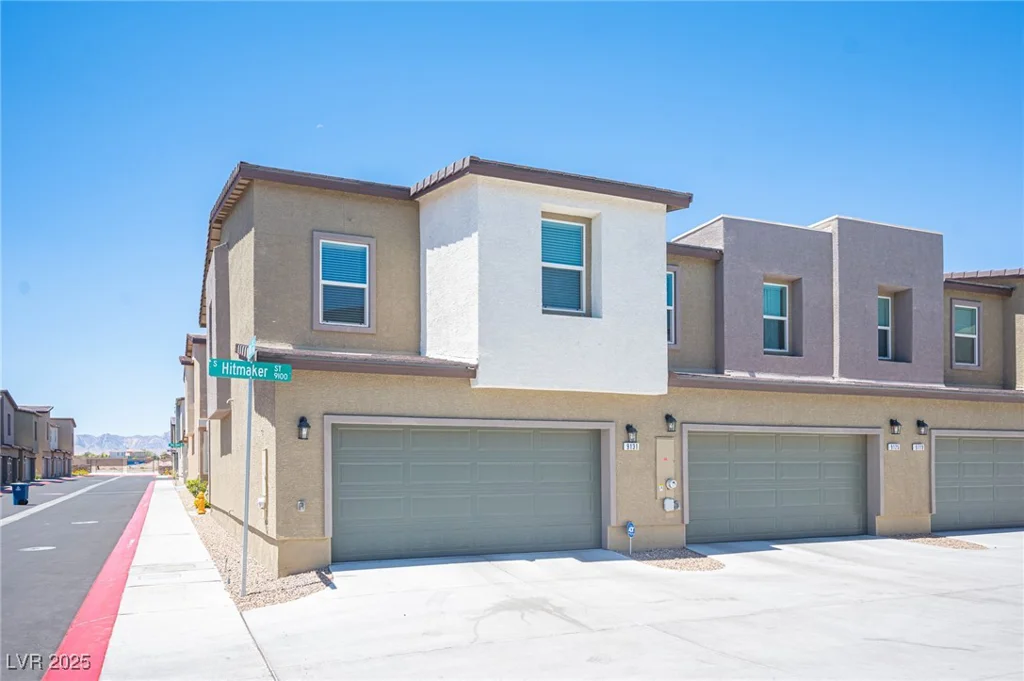 9131 Hitmaker, Las Vegas, NV 89113