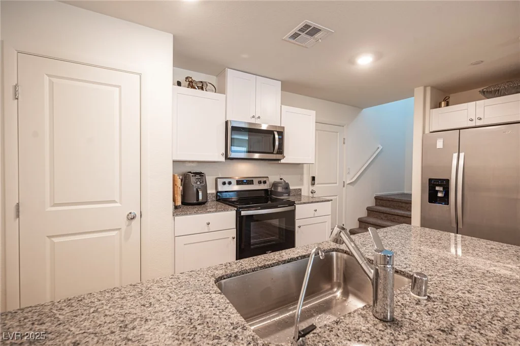 9131 Hitmaker, Las Vegas, NV 89113