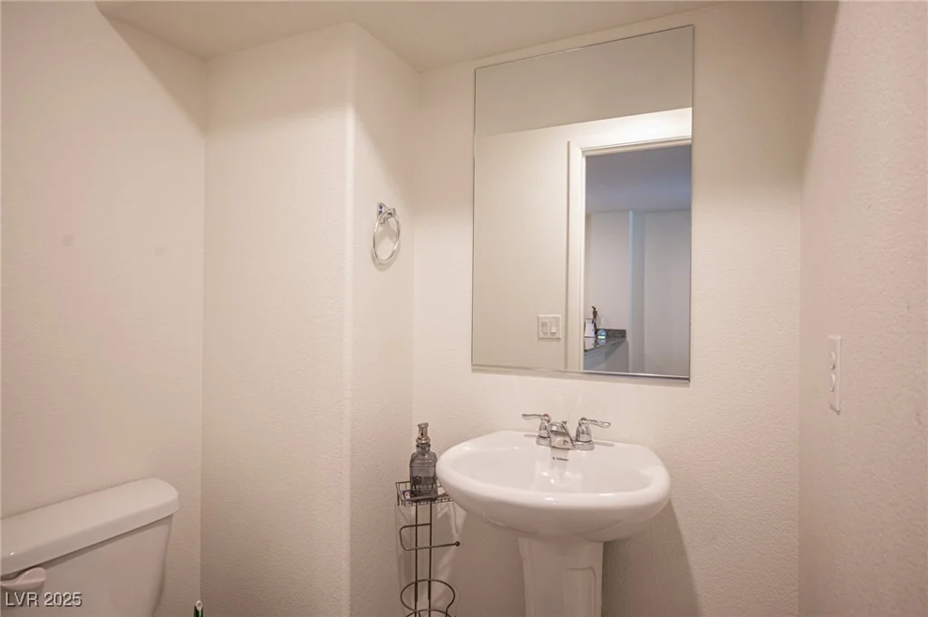 9131 Hitmaker, Las Vegas, NV 89113
