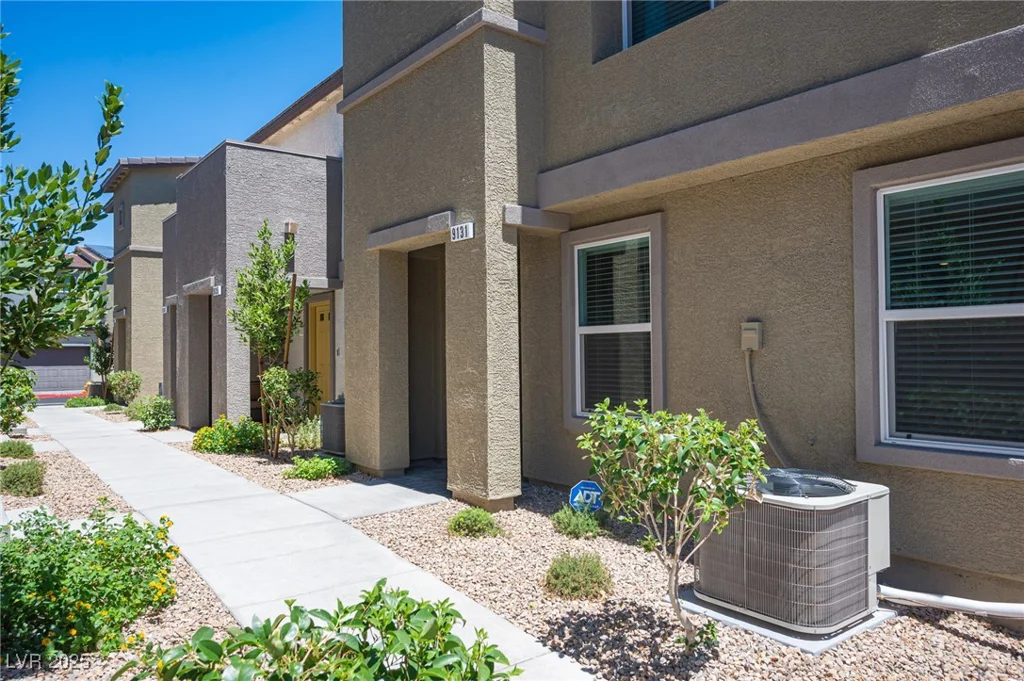 9131 Hitmaker, Las Vegas, NV 89113