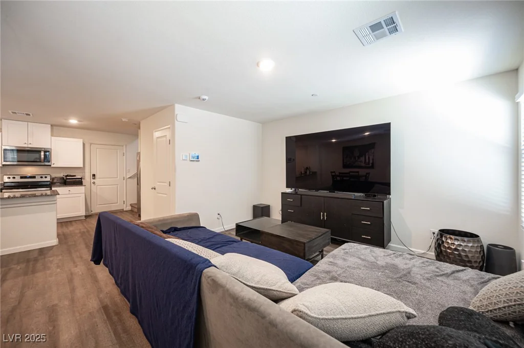 9131 Hitmaker, Las Vegas, NV 89113