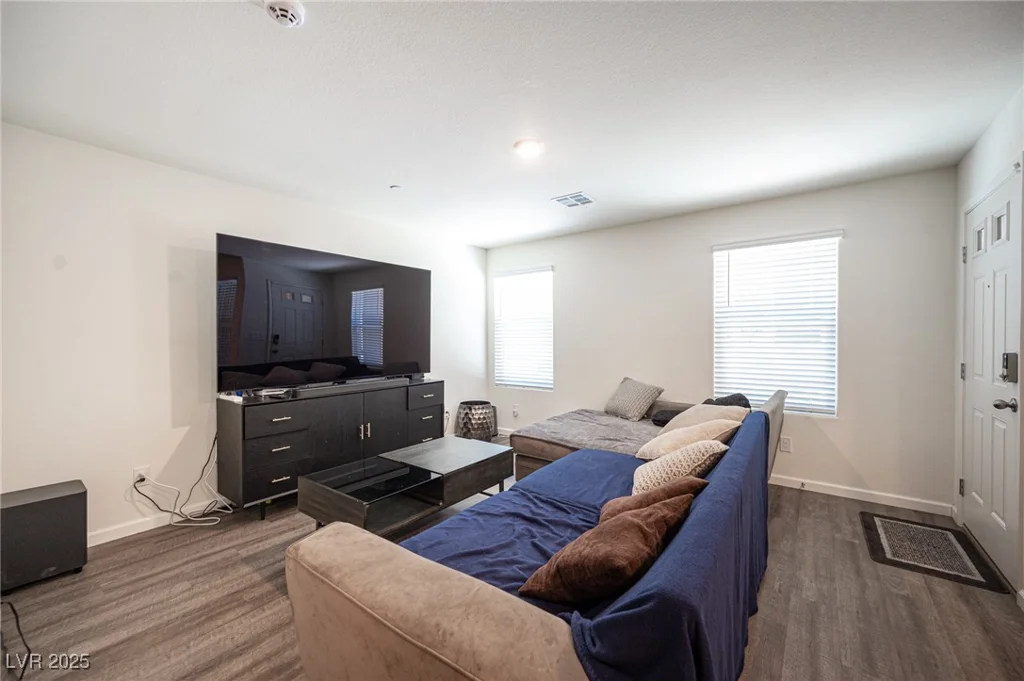 9131 Hitmaker, Las Vegas, NV 89113