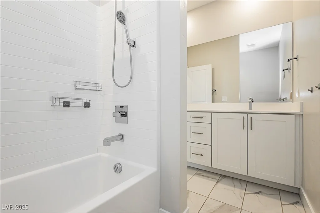 8224 Skye Territory, Las Vegas, NV 89166