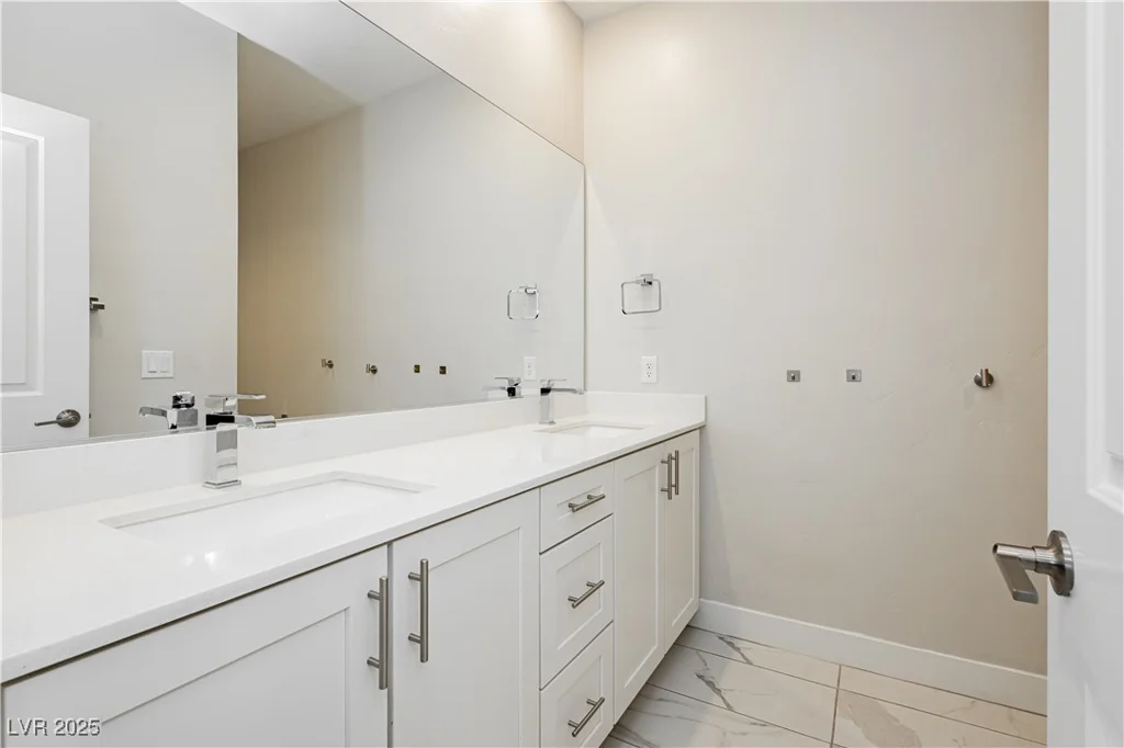 8224 Skye Territory, Las Vegas, NV 89166
