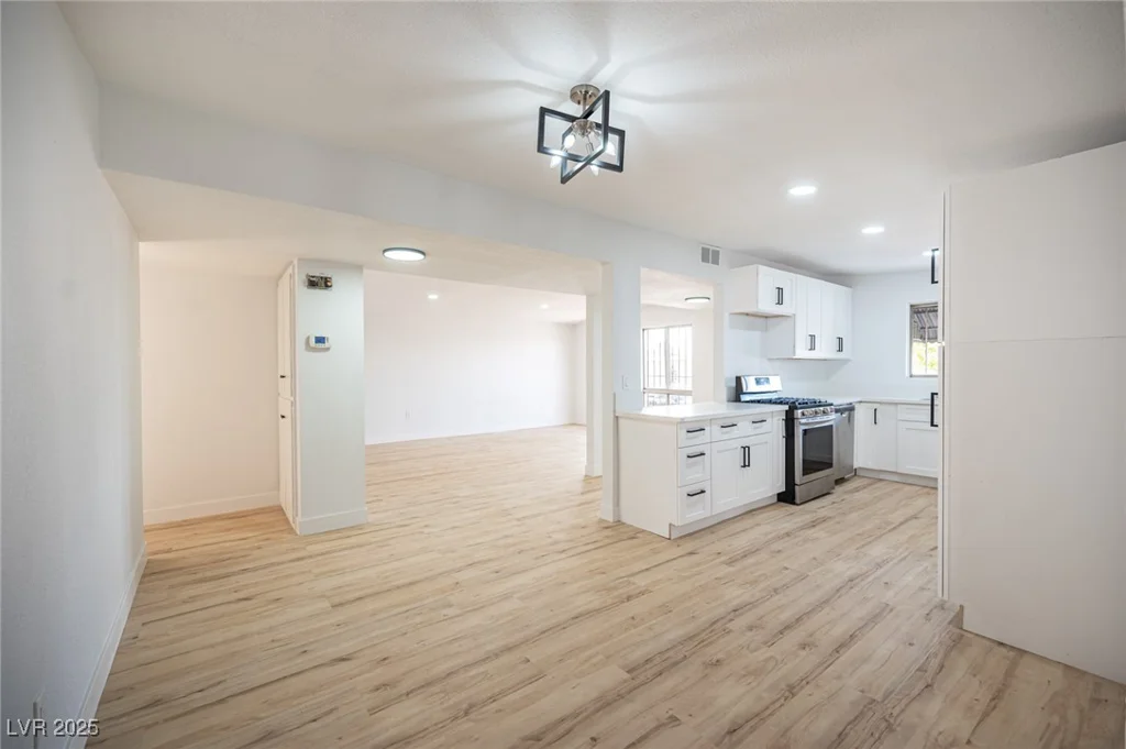 1208 Clairemont, Las Vegas, NV 89110