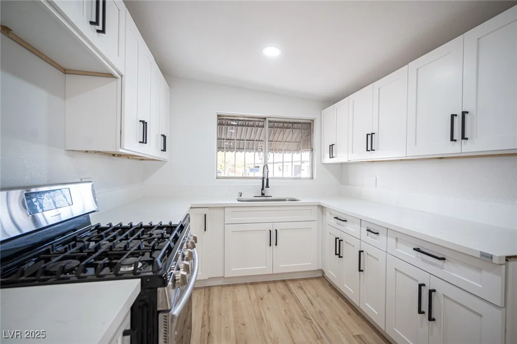 1208 Clairemont, Las Vegas, NV 89110