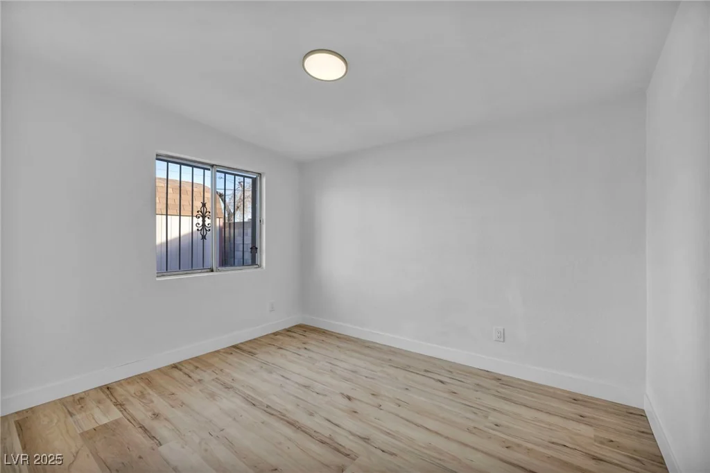 1208 Clairemont, Las Vegas, NV 89110