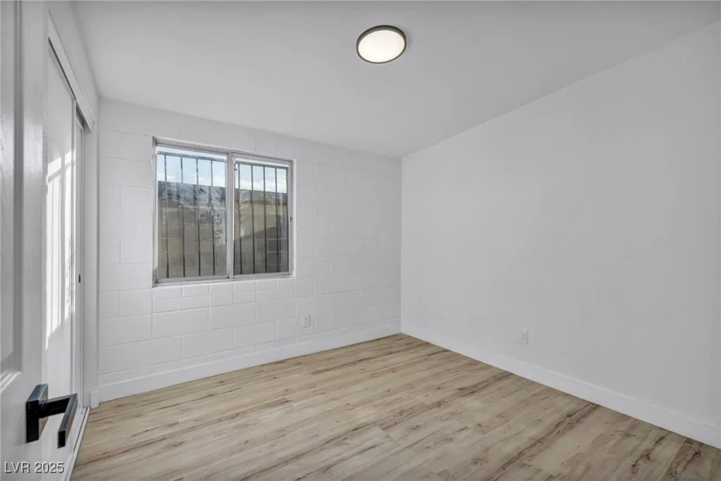 1208 Clairemont, Las Vegas, NV 89110