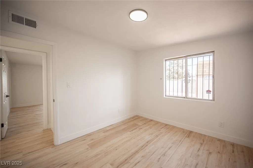 1208 Clairemont, Las Vegas, NV 89110