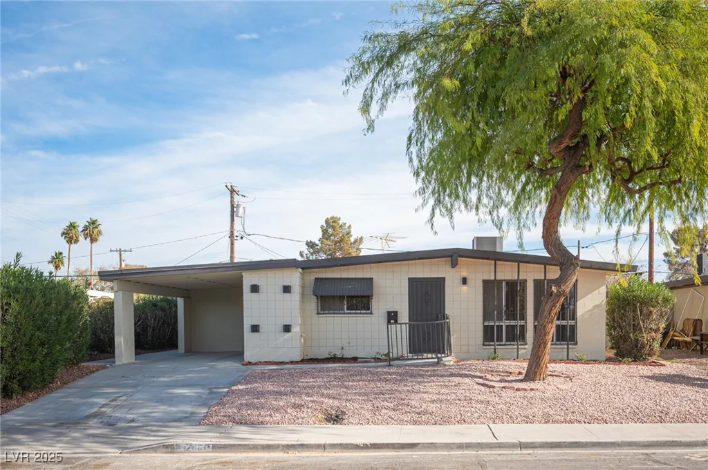 1208 Clairemont, Las Vegas, NV 89110