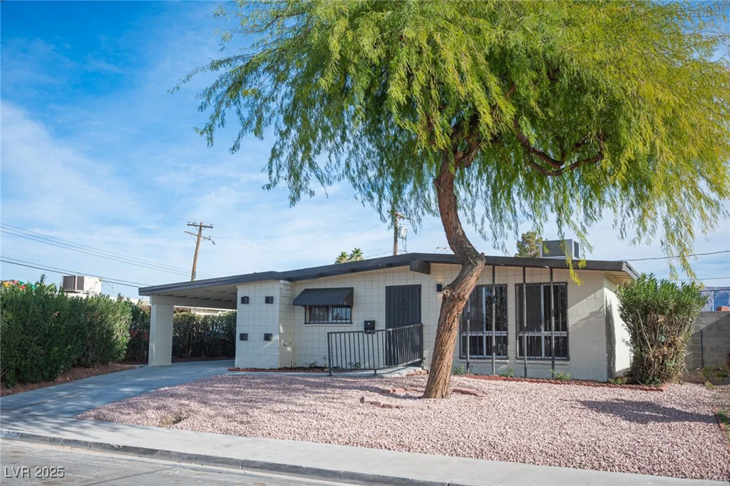 1208 Clairemont, Las Vegas, NV 89110