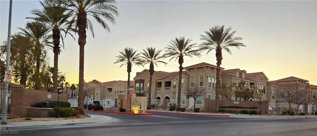 9975 Peace, Las Vegas, NV 89147
