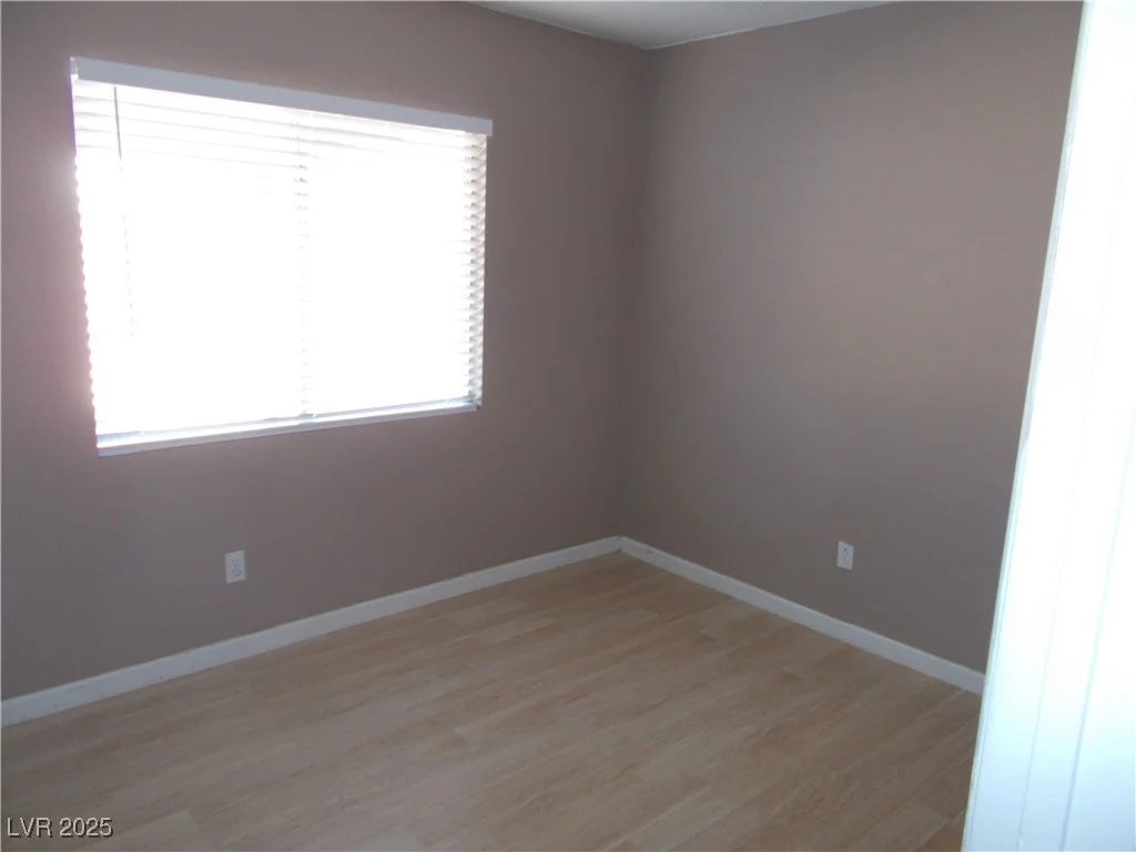 4522 Checker, North Las Vegas, NV 89031