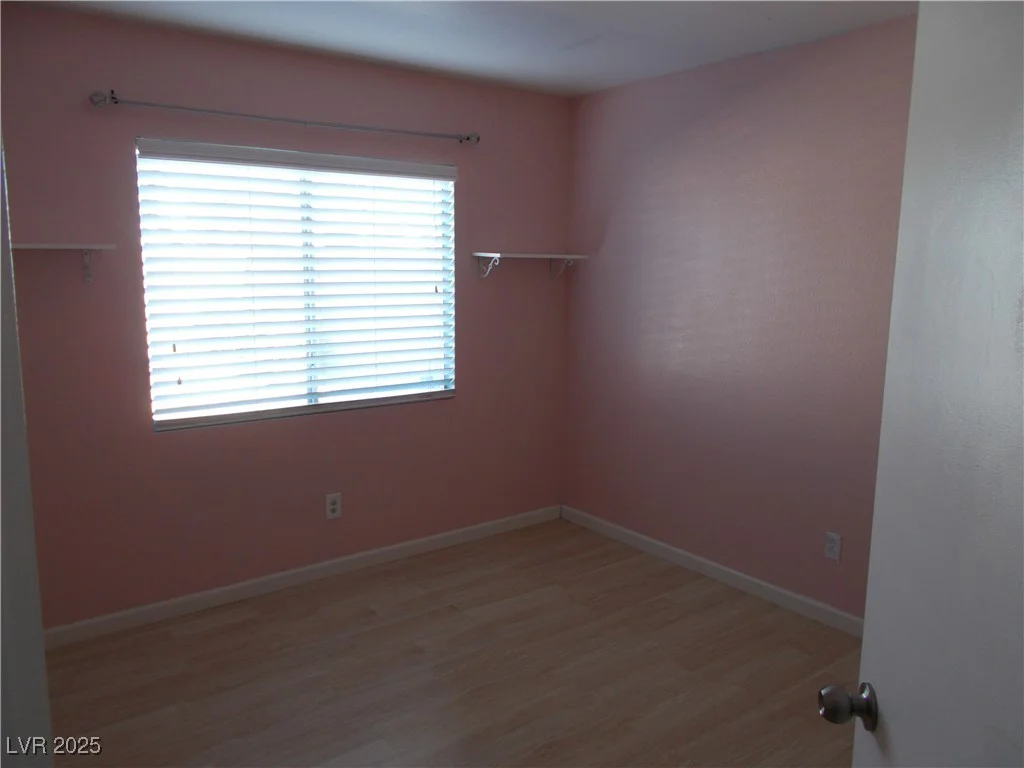 4522 Checker, North Las Vegas, NV 89031