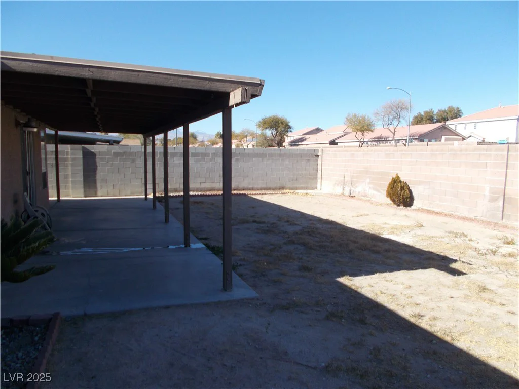 4522 Checker, North Las Vegas, NV 89031