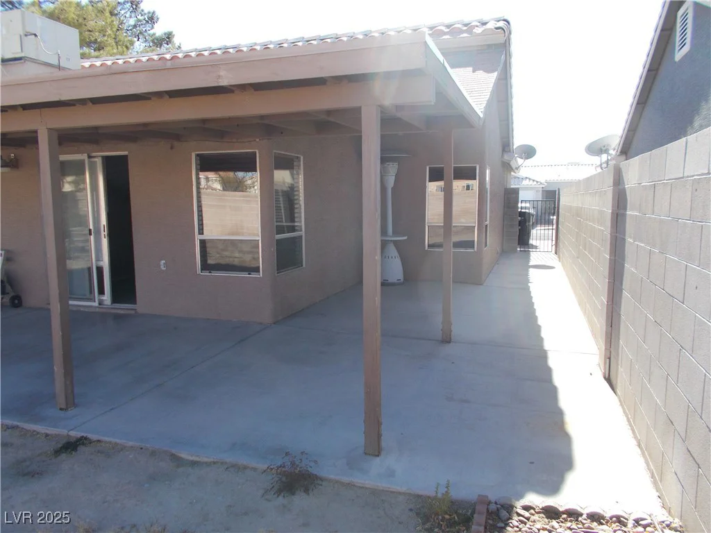 4522 Checker, North Las Vegas, NV 89031