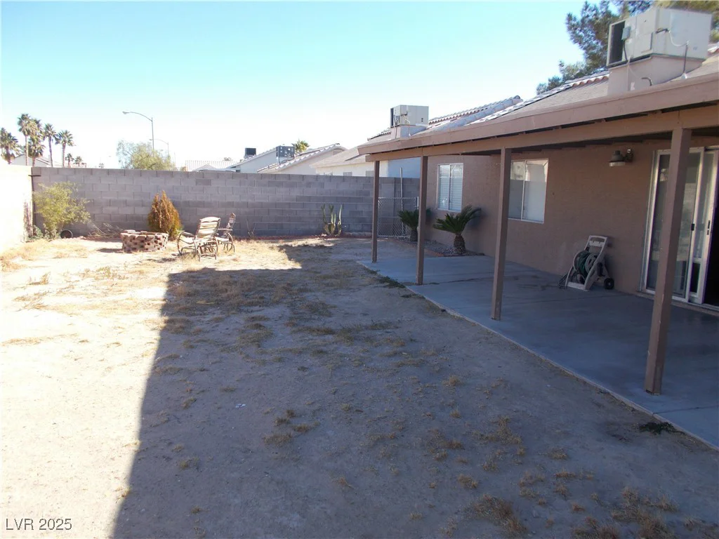 4522 Checker, North Las Vegas, NV 89031
