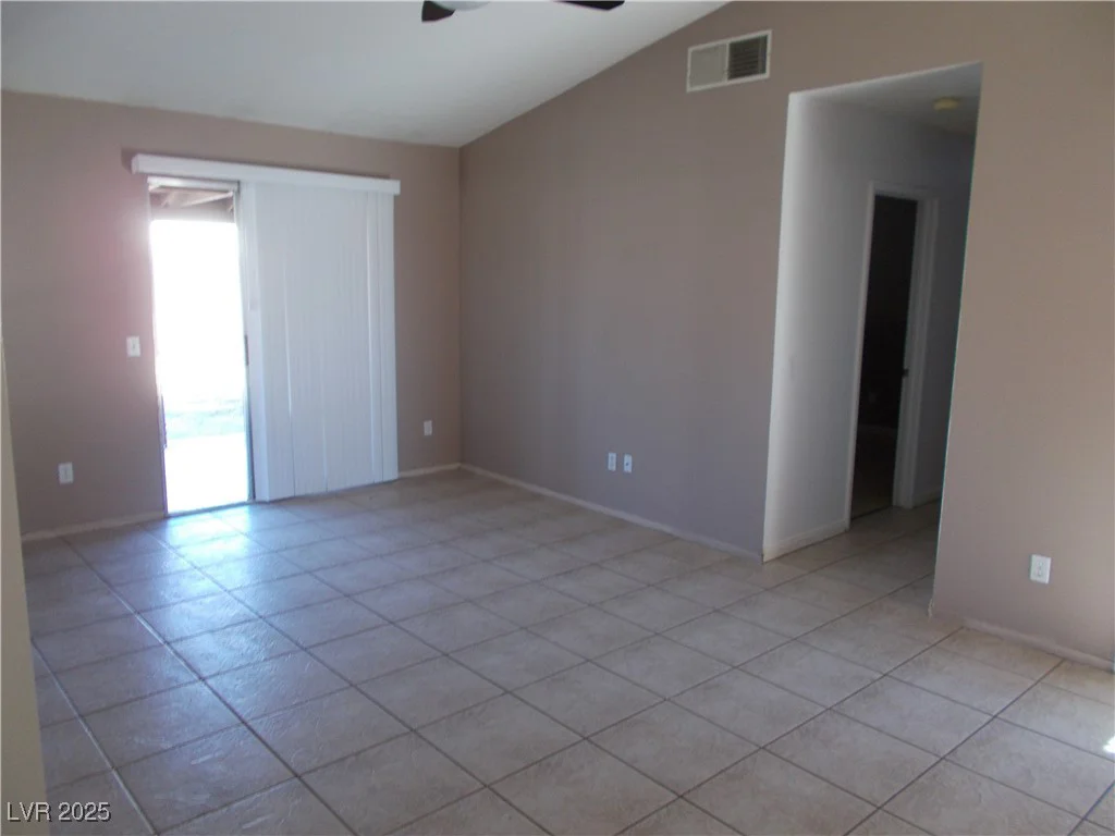 4522 Checker, North Las Vegas, NV 89031