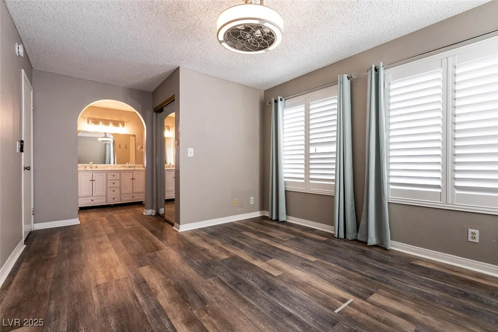2200 Fort Apache, Las Vegas, NV 89117