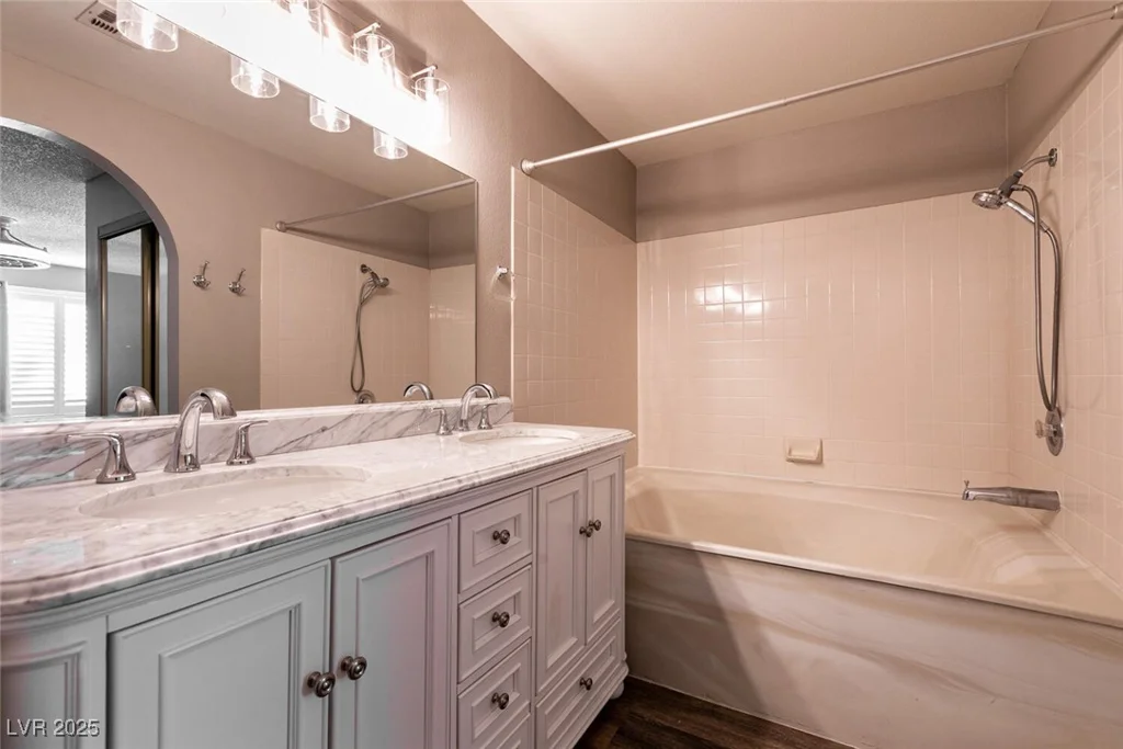 2200 Fort Apache, Las Vegas, NV 89117