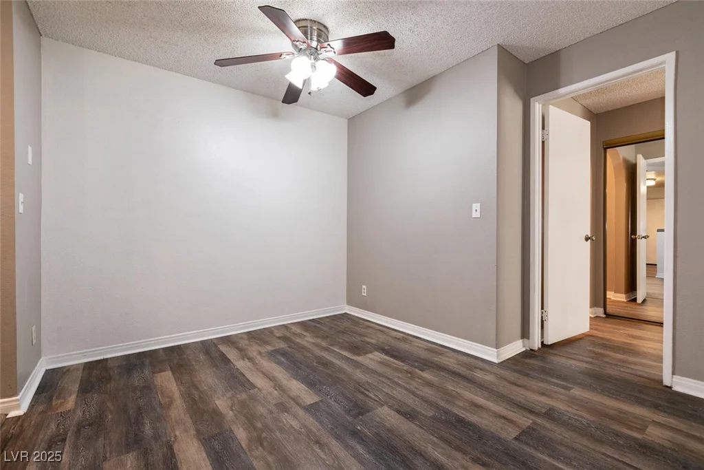 2200 Fort Apache, Las Vegas, NV 89117