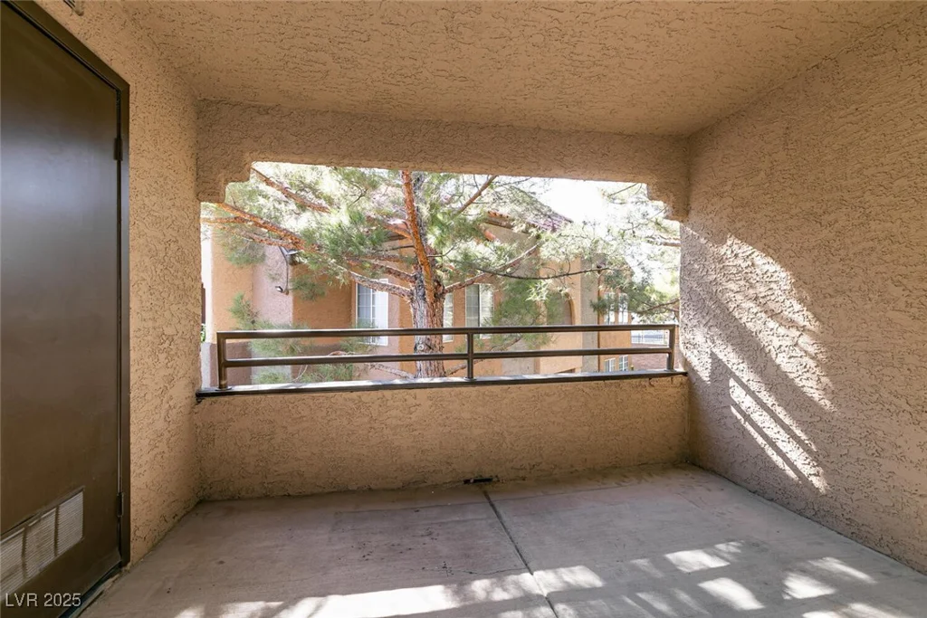 2200 Fort Apache, Las Vegas, NV 89117