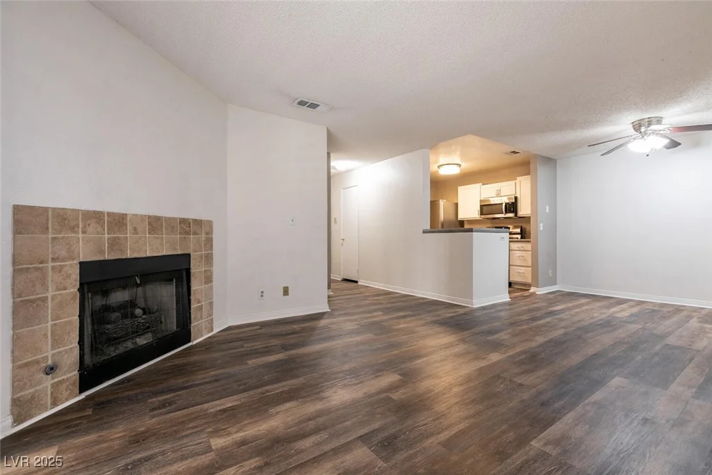 2200 Fort Apache, Las Vegas, NV 89117