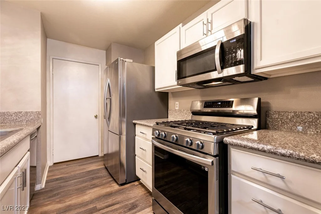 2200 Fort Apache, Las Vegas, NV 89117