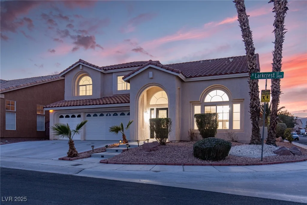 3925 Larkcrest, Las Vegas, NV 89129