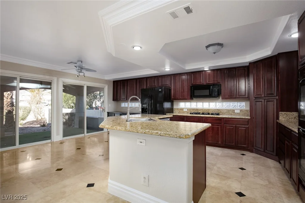 3925 Larkcrest, Las Vegas, NV 89129