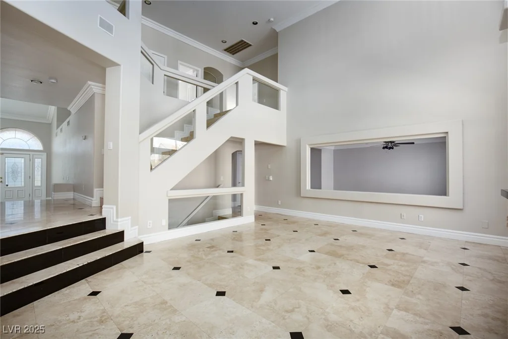 3925 Larkcrest, Las Vegas, NV 89129