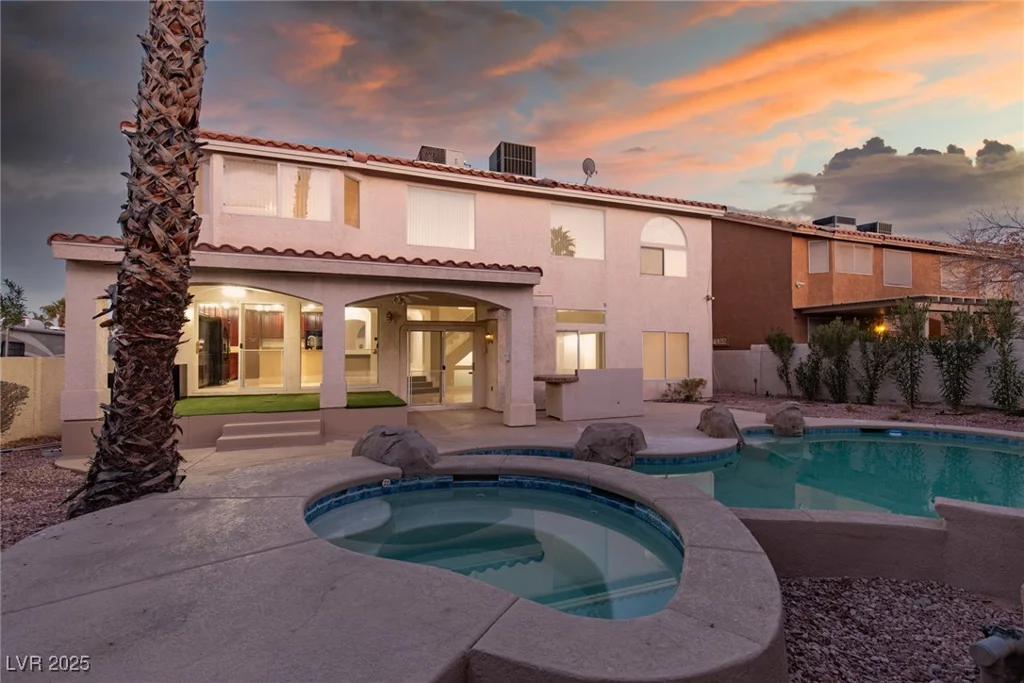 3925 Larkcrest, Las Vegas, NV 89129