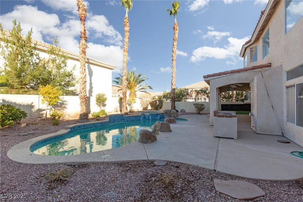 3925 Larkcrest, Las Vegas, NV 89129