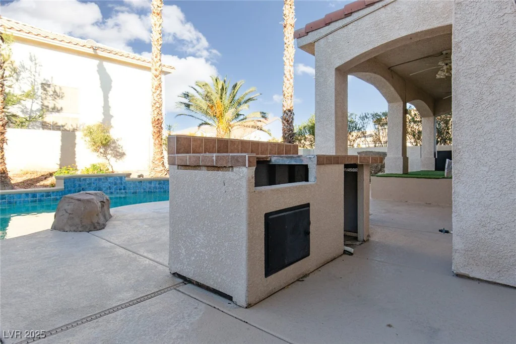 3925 Larkcrest, Las Vegas, NV 89129