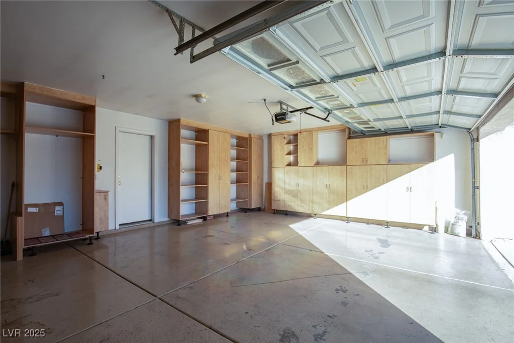3925 Larkcrest, Las Vegas, NV 89129