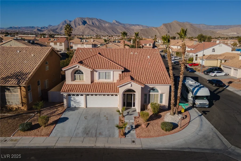 3925 Larkcrest, Las Vegas, NV 89129