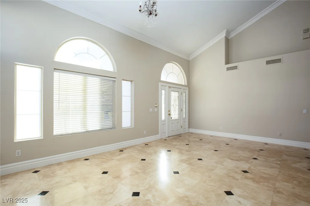 3925 Larkcrest, Las Vegas, NV 89129