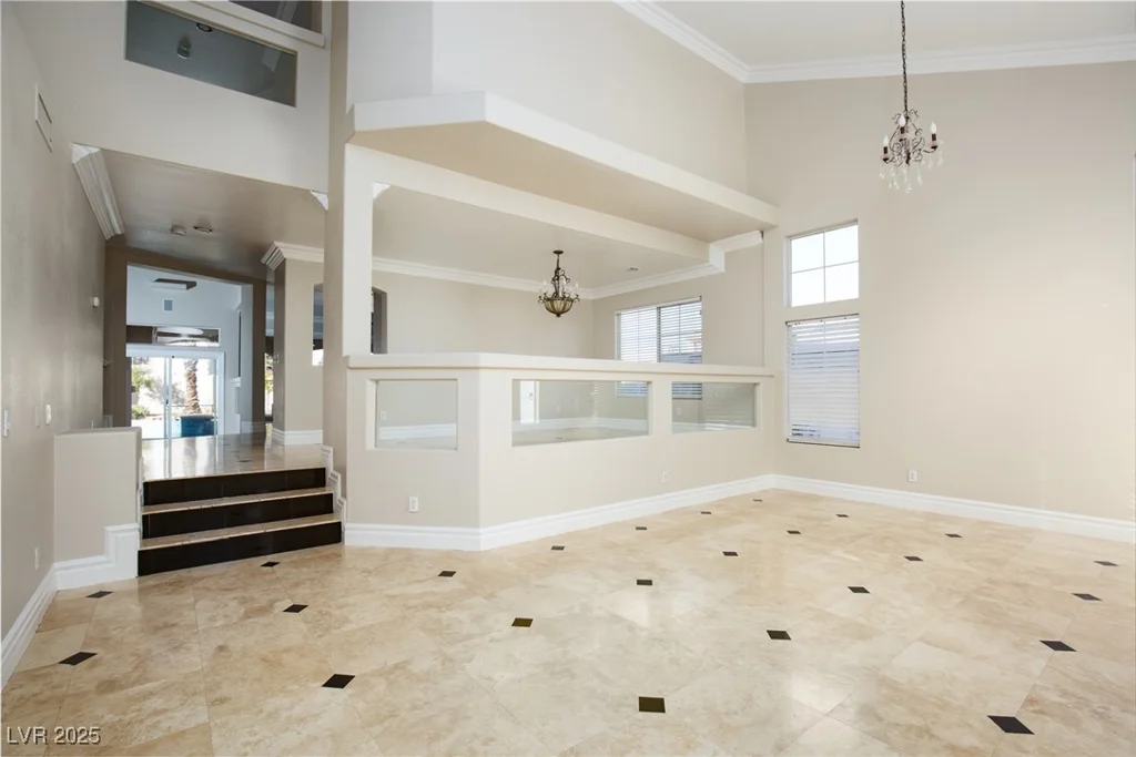 3925 Larkcrest, Las Vegas, NV 89129
