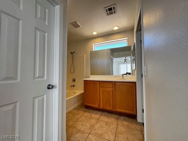 938 Cantabria Heights, Las Vegas, NV 89183